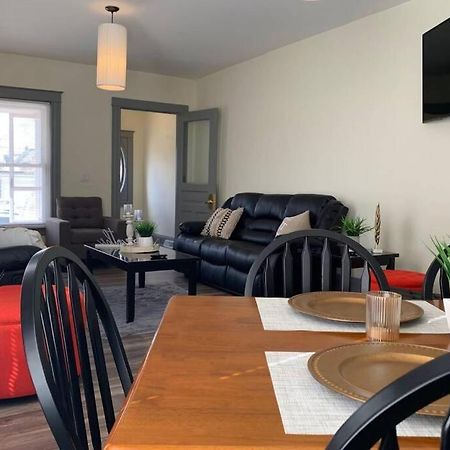 Vila 5Br Niagara Getaway Prime Location-Sleeps 10 Niagara Falls Exteriér fotografie