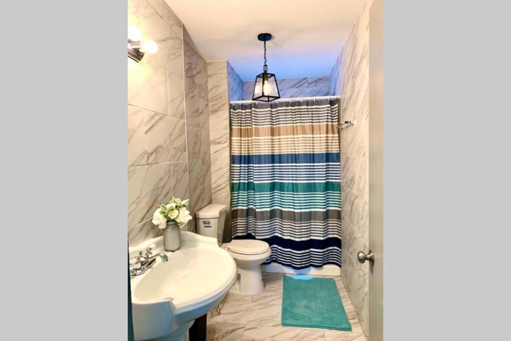Vila 5Br Niagara Getaway Prime Location-Sleeps 10 Niagara Falls Exteriér fotografie