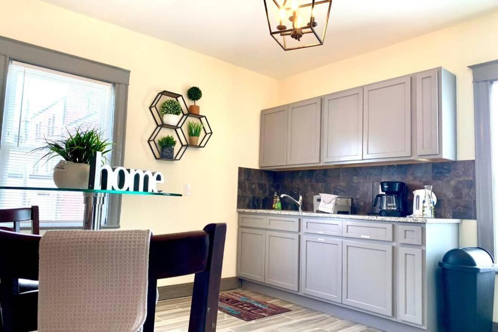 Vila 5Br Niagara Getaway Prime Location-Sleeps 10 Niagara Falls Exteriér fotografie