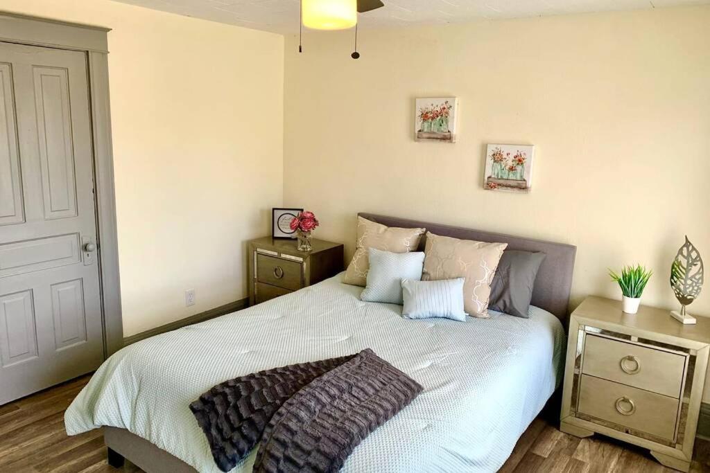 Vila 5Br Niagara Getaway Prime Location-Sleeps 10 Niagara Falls Exteriér fotografie