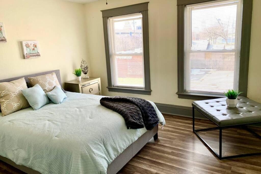 Vila 5Br Niagara Getaway Prime Location-Sleeps 10 Niagara Falls Exteriér fotografie