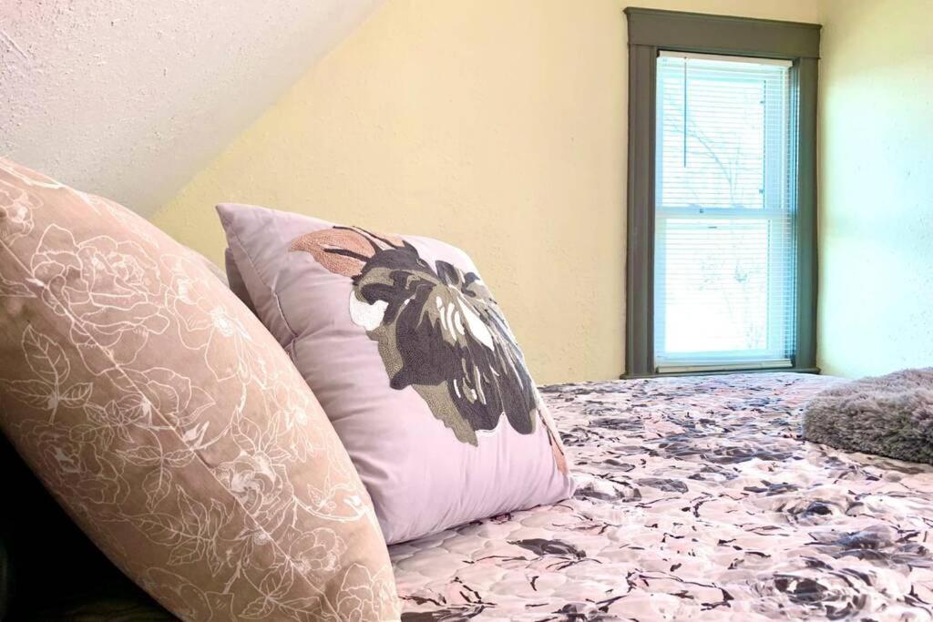 Vila 5Br Niagara Getaway Prime Location-Sleeps 10 Niagara Falls Exteriér fotografie