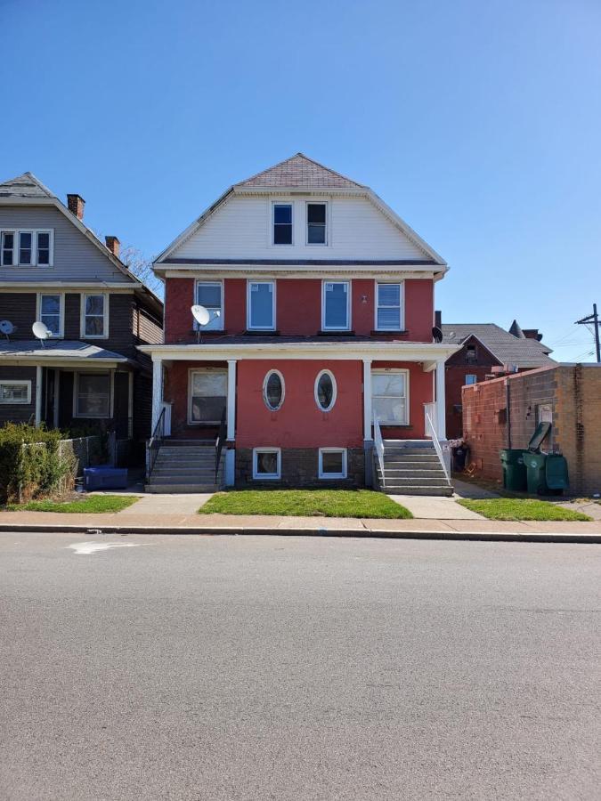 Vila 5Br Niagara Getaway Prime Location-Sleeps 10 Niagara Falls Exteriér fotografie